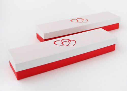 Футляр картонный, 2 сердца, серия "АМУР", 205х52х31мм. Белый+Красный