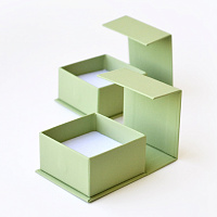 Футляр картонный с перекидной крышкой, серия "МАРК", 60х60х34 мм. Фисташковый