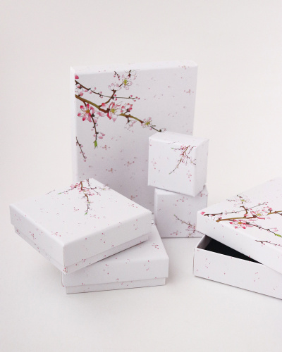 Футляр картонный, серия "ЦВЕТУЩАЯ ЯБЛОНЯ", 123х163х30 мм фото 6